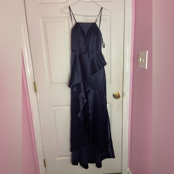 Formal navy dress - Picture 1 of 4